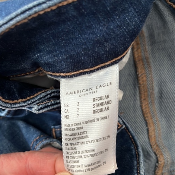 American Eagle women’s high-rise jean jeggings. Size 2 - Picture 3 of 5